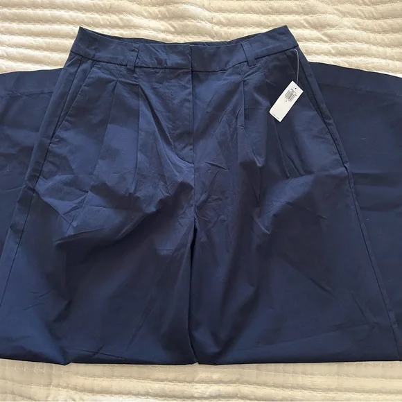 NWT, Old Navy Women’s Extra High-Rise Super Wide-Leg Pleated Navy Pants, Size 6 - Picture 7 of 9